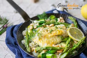 Kabeljau mit grünem Spargel. Gernekochen - Mit Wein genießen
