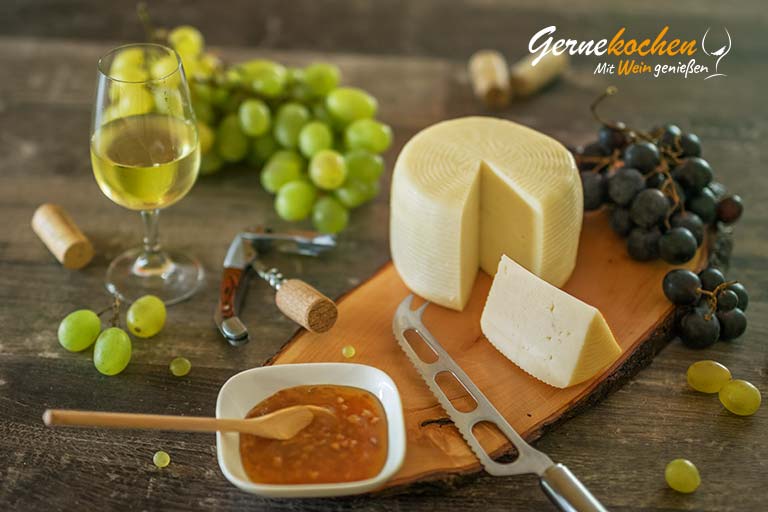 Griechische Käsesorten und die dazu passenden Weine: 1.Teil - Graviera. Nikoleta Makrionitou