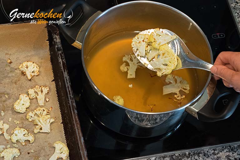 Zitronen-Blumenkohl-Suppe mit Filetspießchen – Zubereitungsschritt 6.1