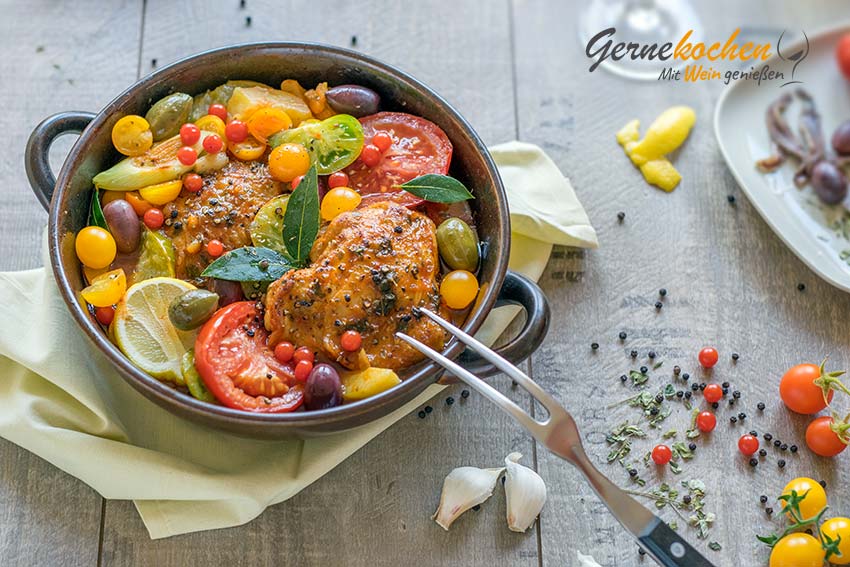 Coq au vin mediterran - Mediterranes-Schmorhähnchen in Weißwein