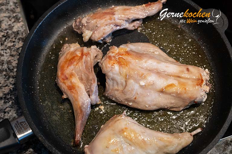 Kaninchen-Stifado – Zubereitungsschritt 2