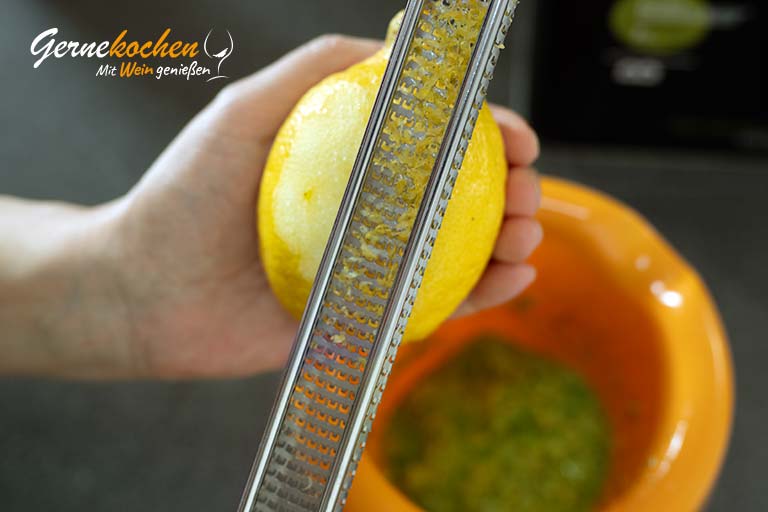 Mediterrane Gnocchi-Pfanne mit knusprigem Hähnchen – Zubereitugsschritt 2.2