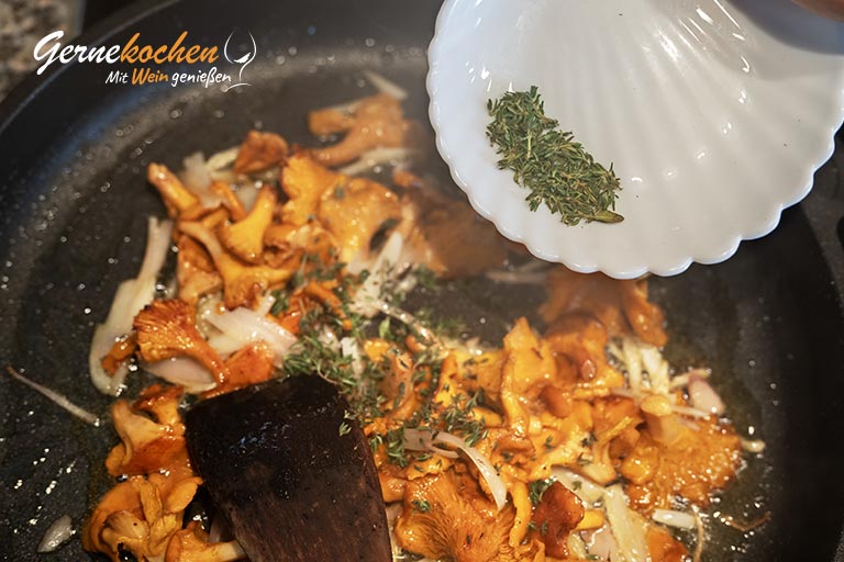 Kalbsschnitzel mit Pfifferling-Rahmsauce – Zubereitungsschritt 3.3