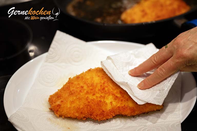 Kalbsschnitzel mit Pfifferling-Rahmsauce – Zubereitungsschritt 6