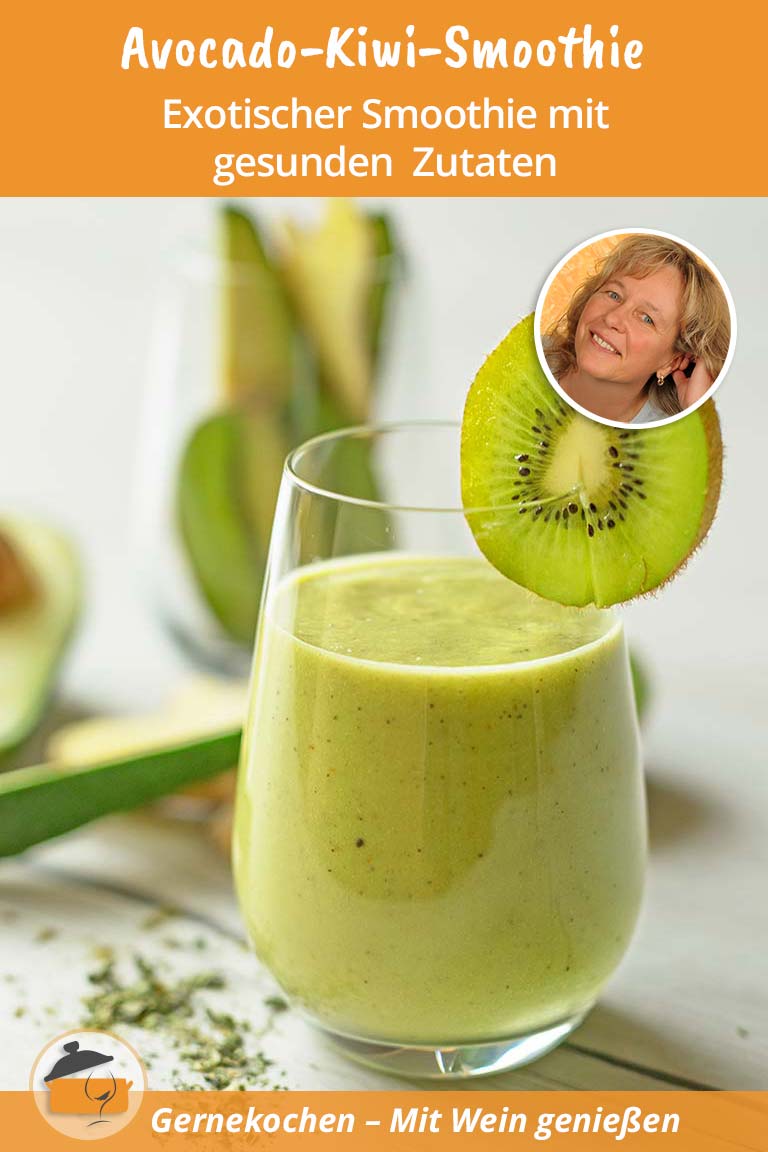 Avocado-Kiwi-Smoothie mit Ingwer und Kokoswasser