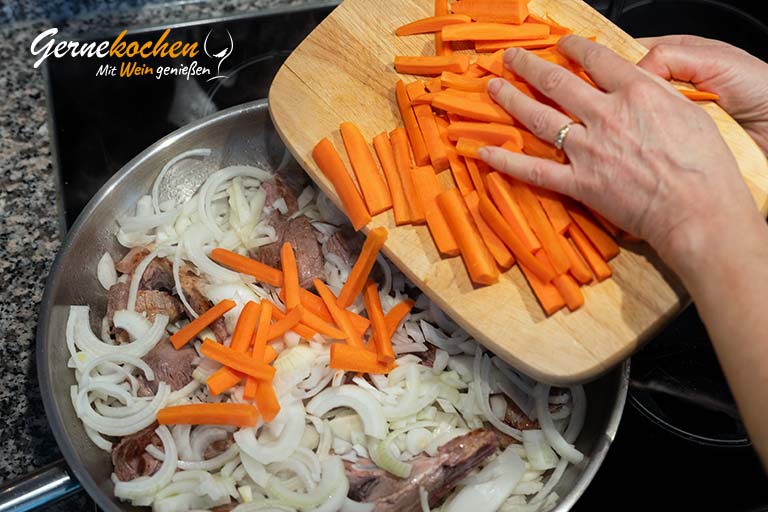 Plov (Pilaw) – das Nationalgericht Usbekistans – Zubereitungsschritt 2.3