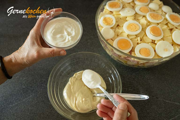 Klassischer Schichtsalat – Zubereitungsschritt 5